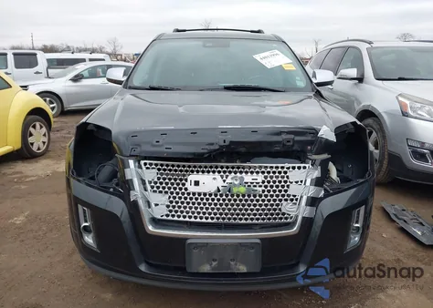 2013 GMC Terrain Denali z USA, uszkodzony, nr VIN 2GKFLZE38D6301657
